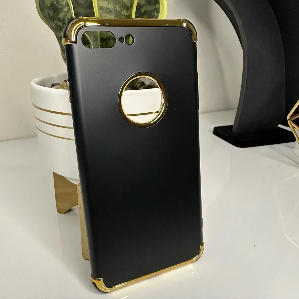 iPhone 8 Plus case - Picture 4 of 5
